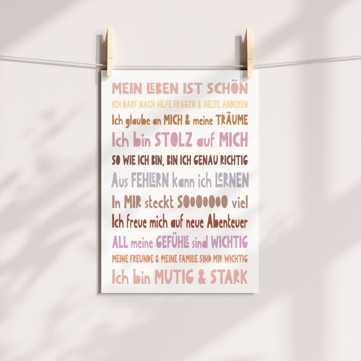 Karte Sweet Words an einer Wäscheklammer