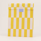 Flachbeutel Bold Stripes Gelb/Weiß, groß, verschlossen, zweite Ansicht