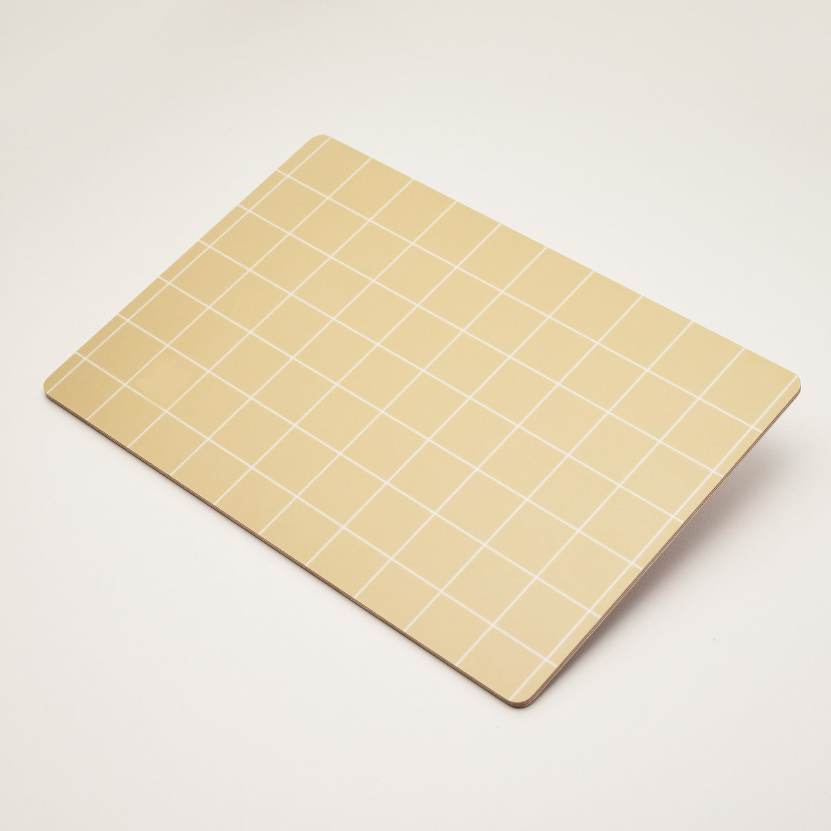 Brettchen Grid Gelb schräg von oben