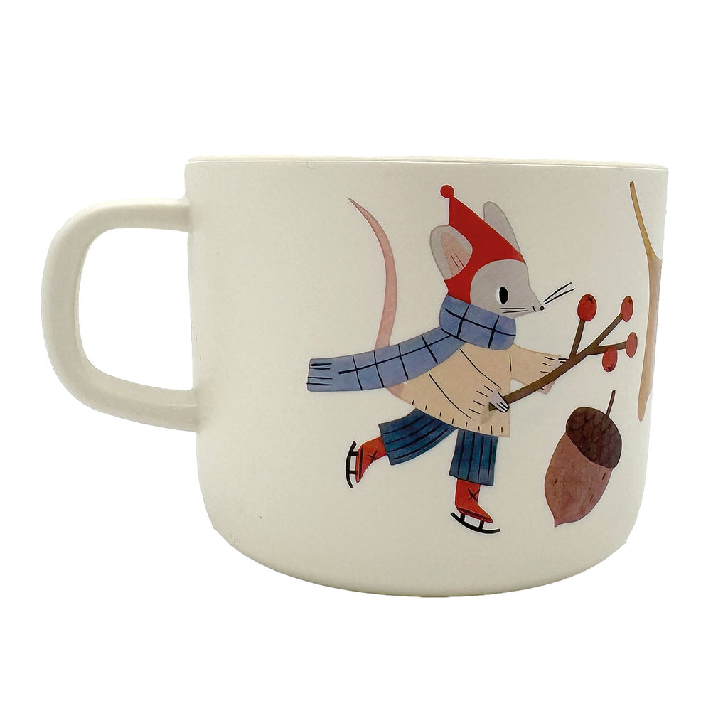 Kindertasse Waldtiere mit Maus auf Schlittschuhen