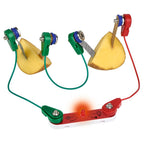 Stromkreis mit Kartoffel-Batterien und leuchtender Lampe