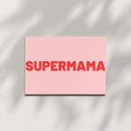 Postkarte Supermama im Schattenspiel