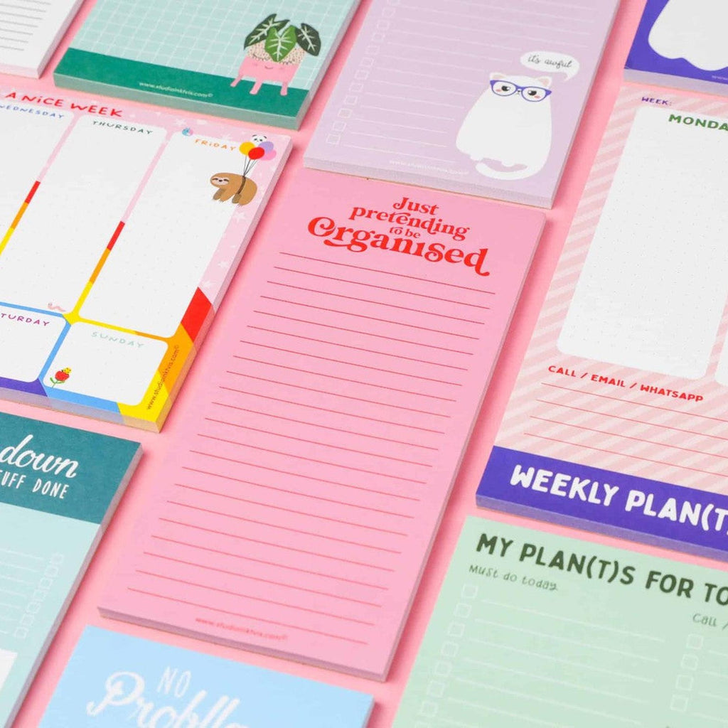 Rosa To-do-Block auf Wochenplanern in Mint und Rosa